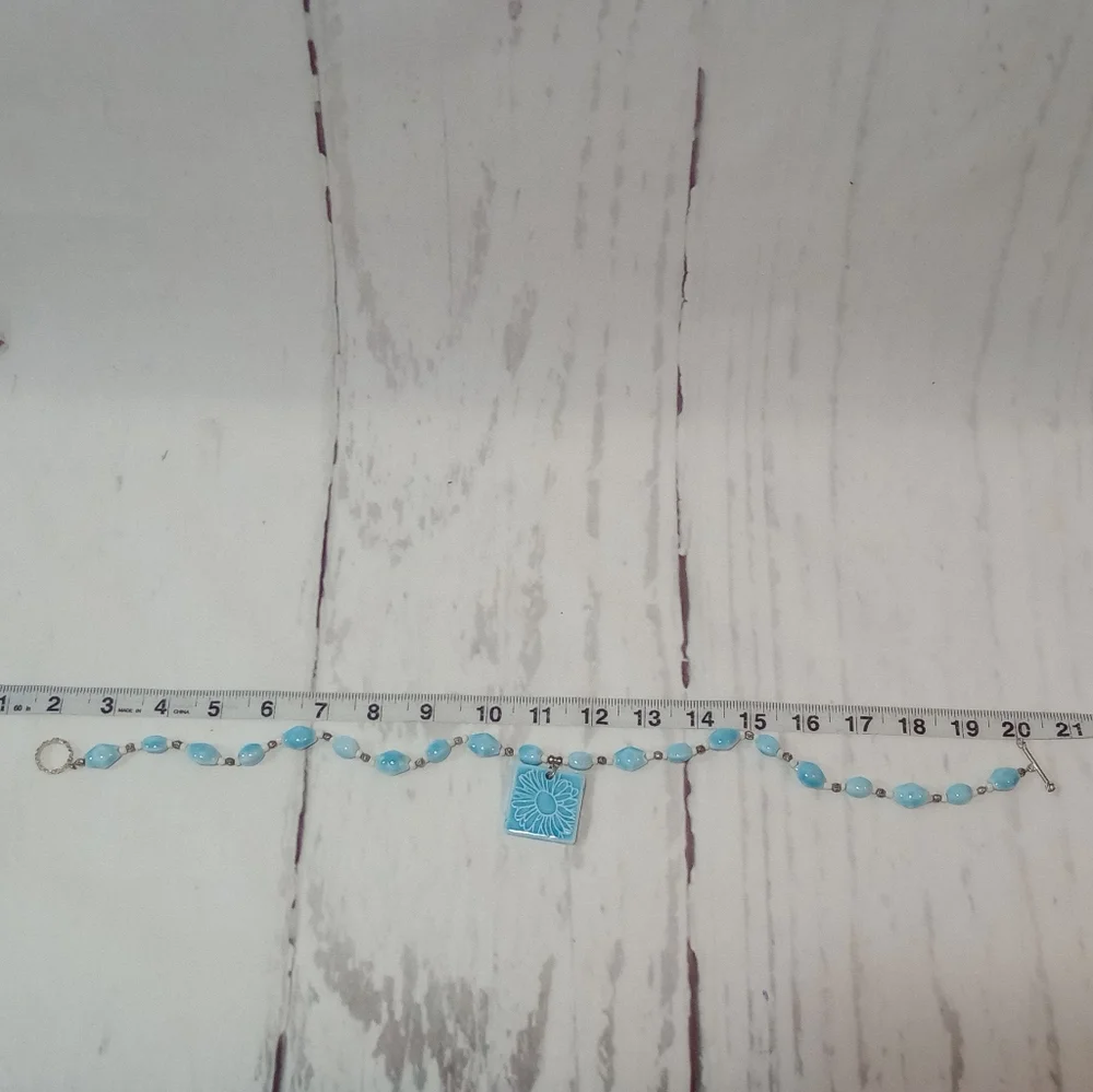 Blue Flower Ceramic Bead Necklace - Picture 14 of 14